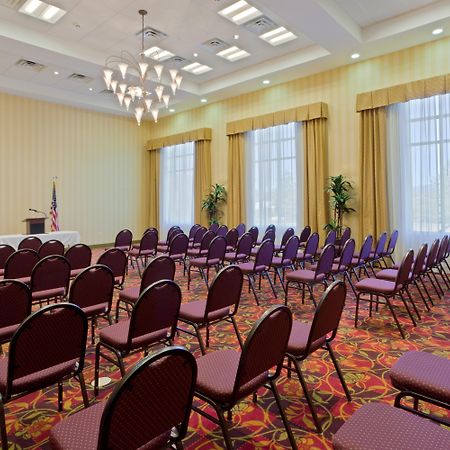 Holiday Inn Express Woodstock-Shenandoah Valley By Ihg Buitenkant foto