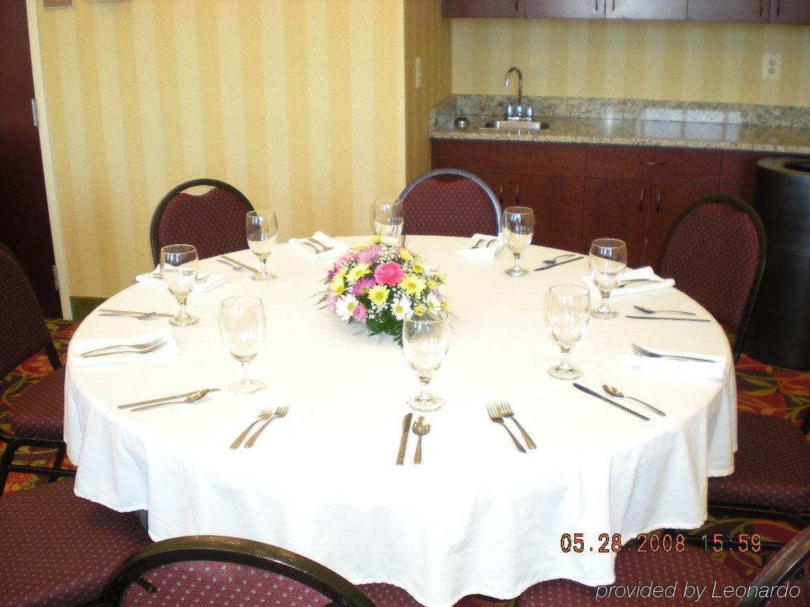 Holiday Inn Express Woodstock-Shenandoah Valley By Ihg Restaurant foto